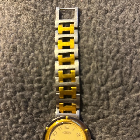 Unisex HERMES Clipper Quartz Watch. 34mm Case. Ivory Dial. Date. - Picture 10 of 13